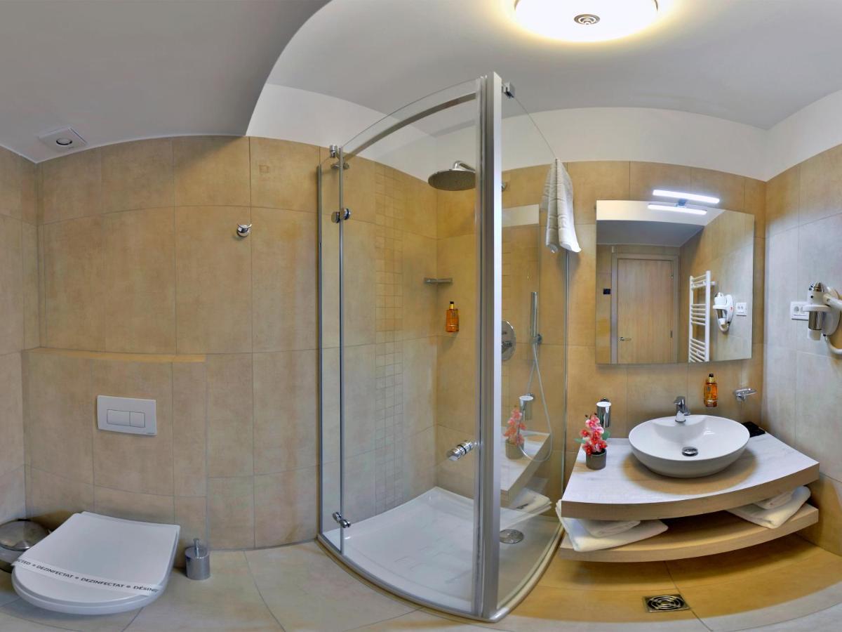 Hotel Condor Tulcea Esterno foto