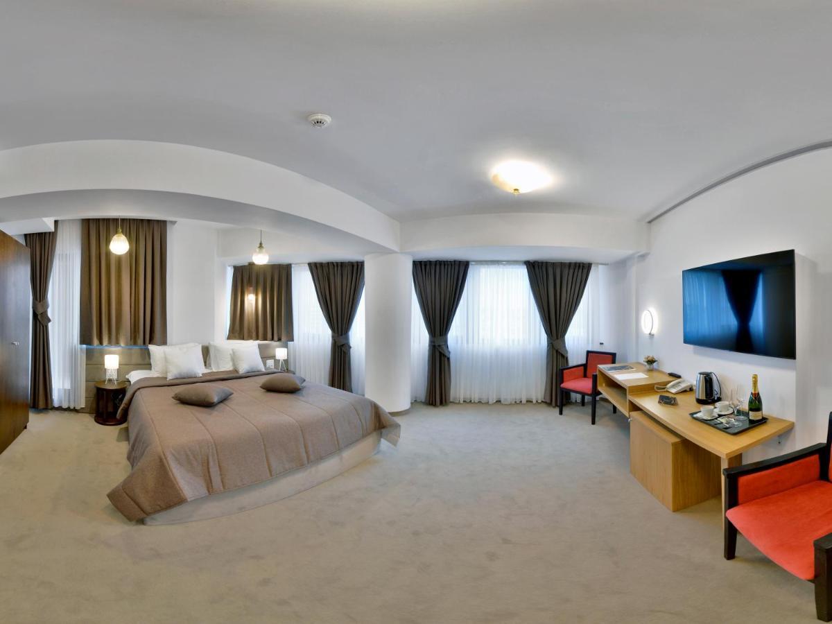 Hotel Condor Tulcea Esterno foto